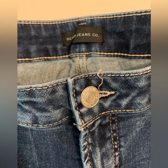 Silver Jeans - Picture 2 of 4